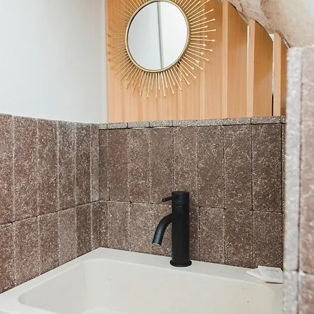 Dimore Bianche, L'immacolata